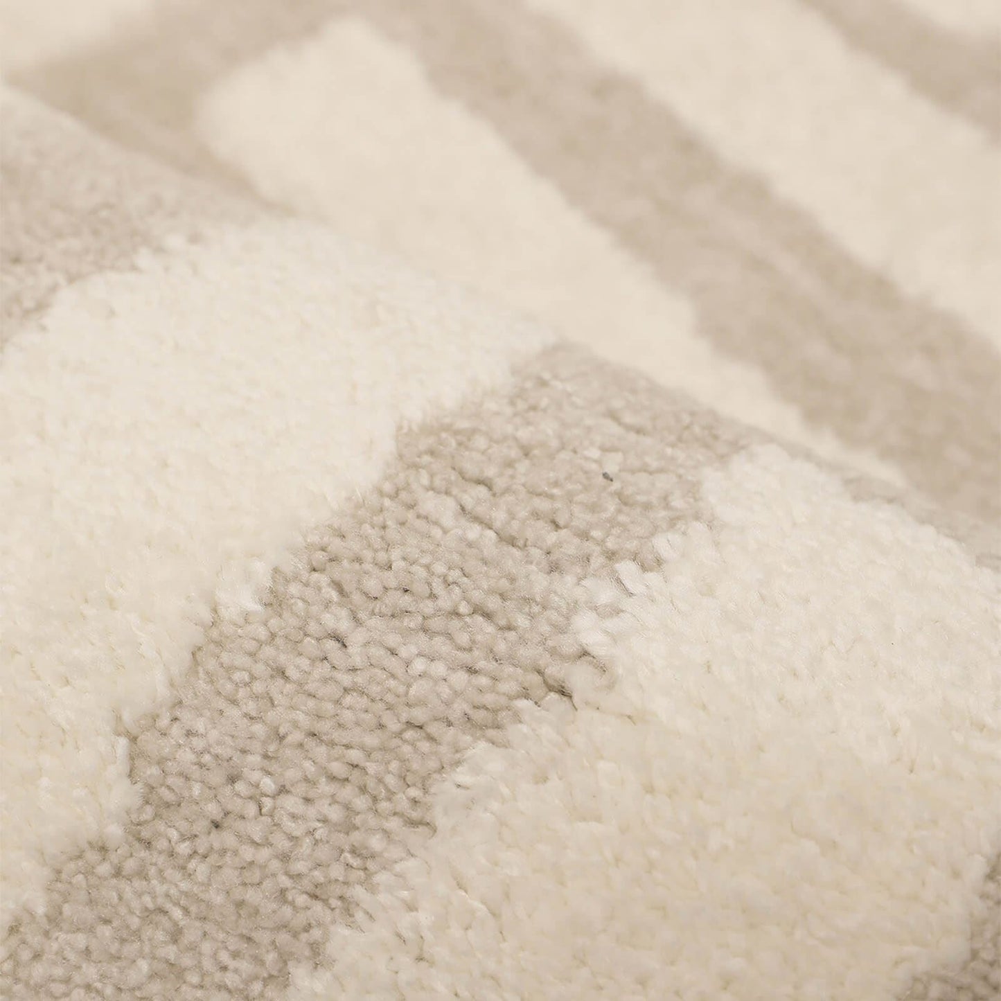 Ava Illusion Cream Semi Plain Rug