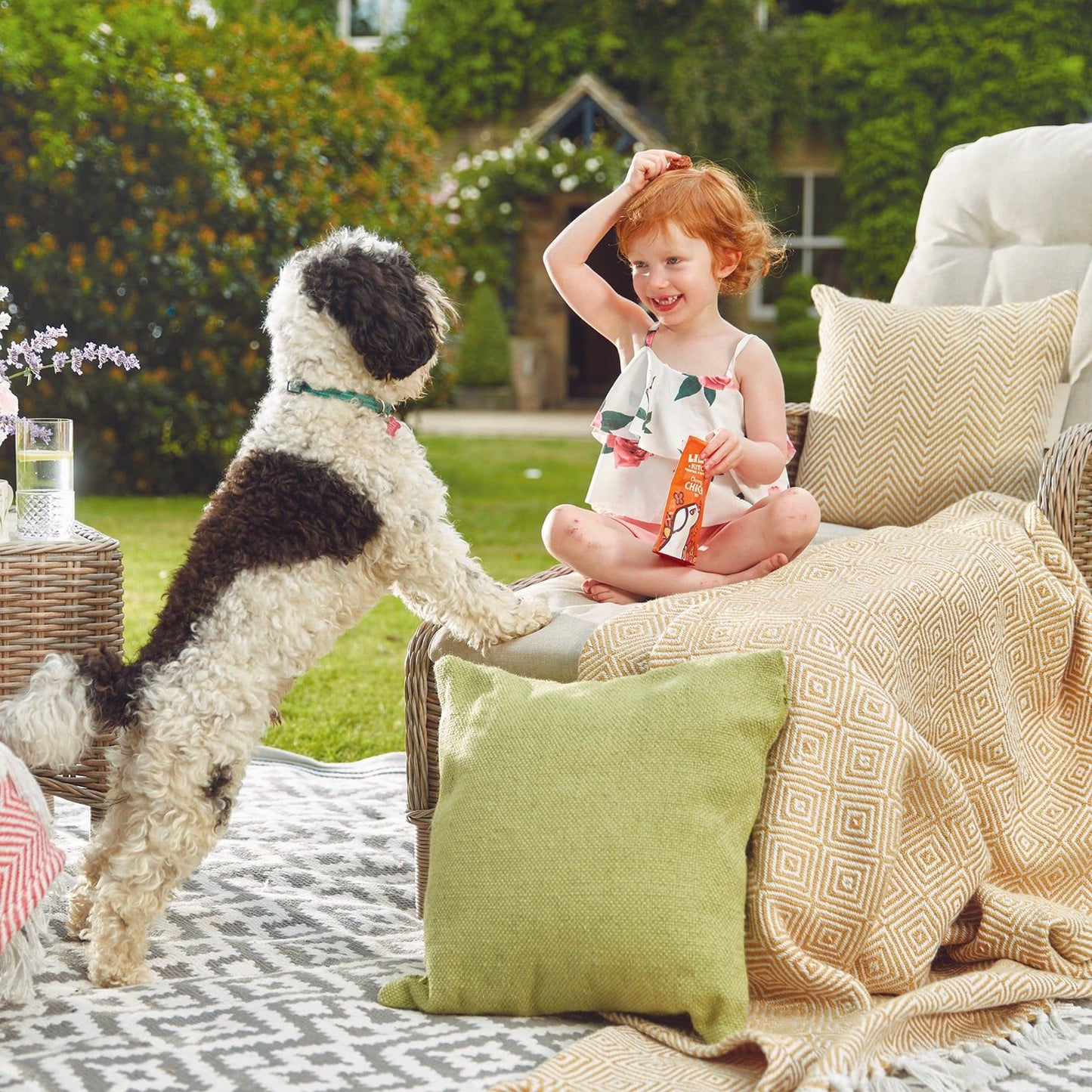 Hug Rug Woven Diamond Throw Gold 130X180 Rug