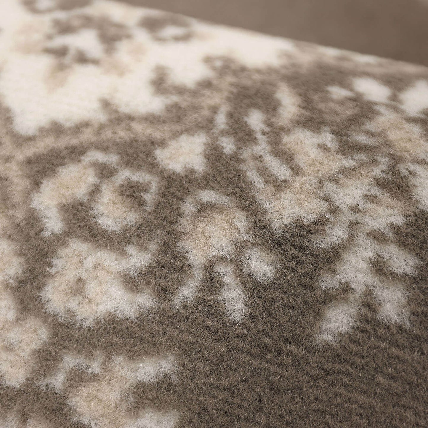 Maestro Taupe Traditional Rug - 060 X 110cm (2ft 0" x 3ft 6")