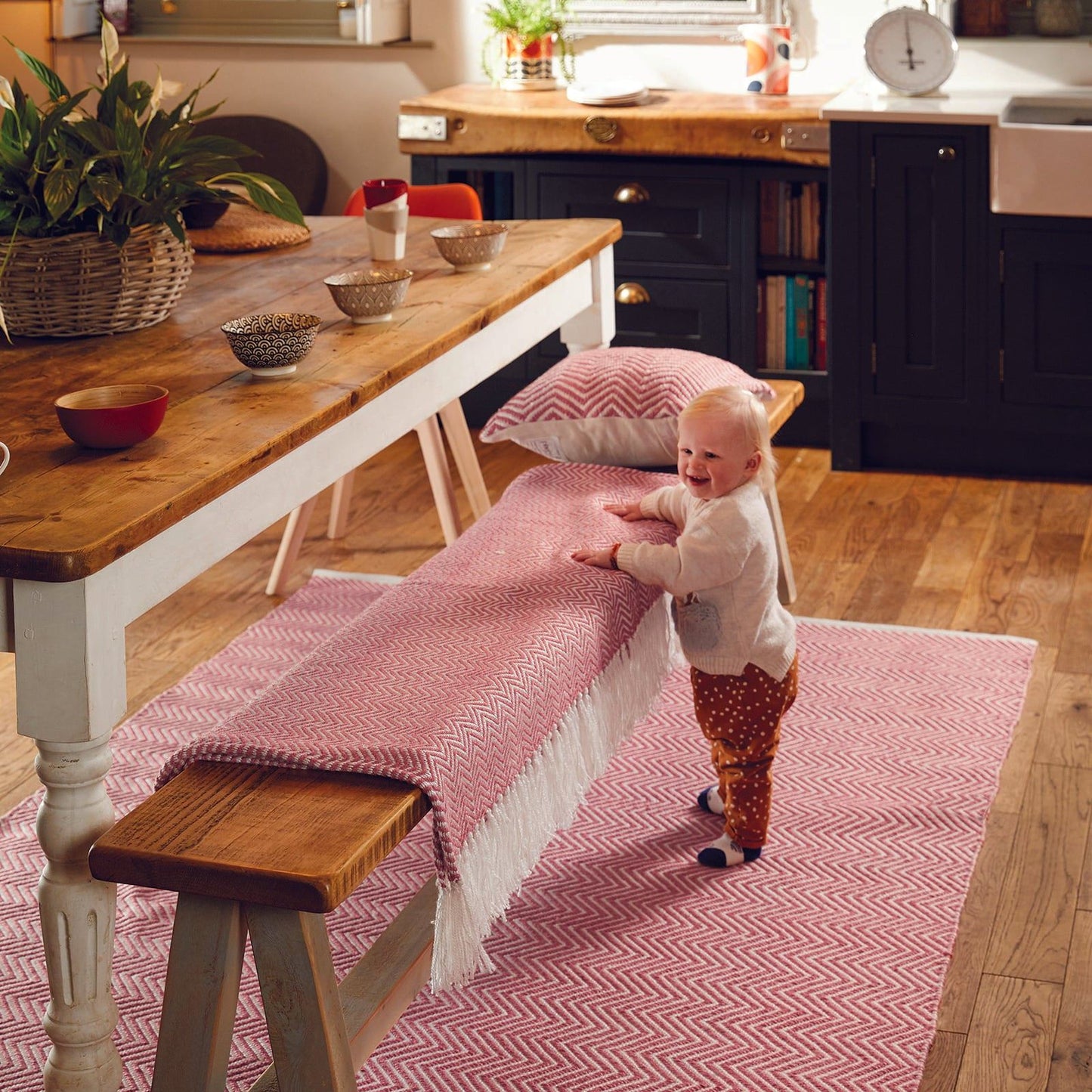 Hug Rug Woven Herringbone Throw Coral Pink 130X180 Rug