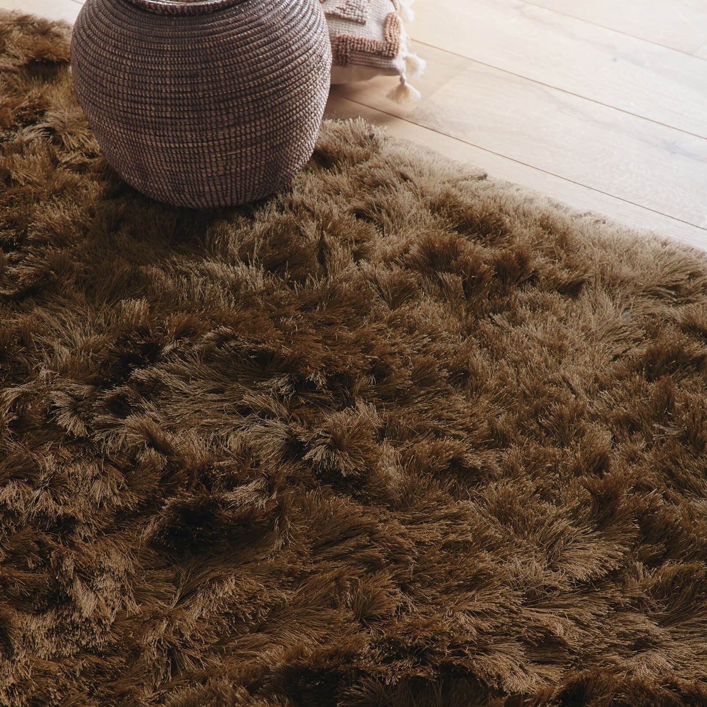 Origins Glamour Deluxe Mocha Rug