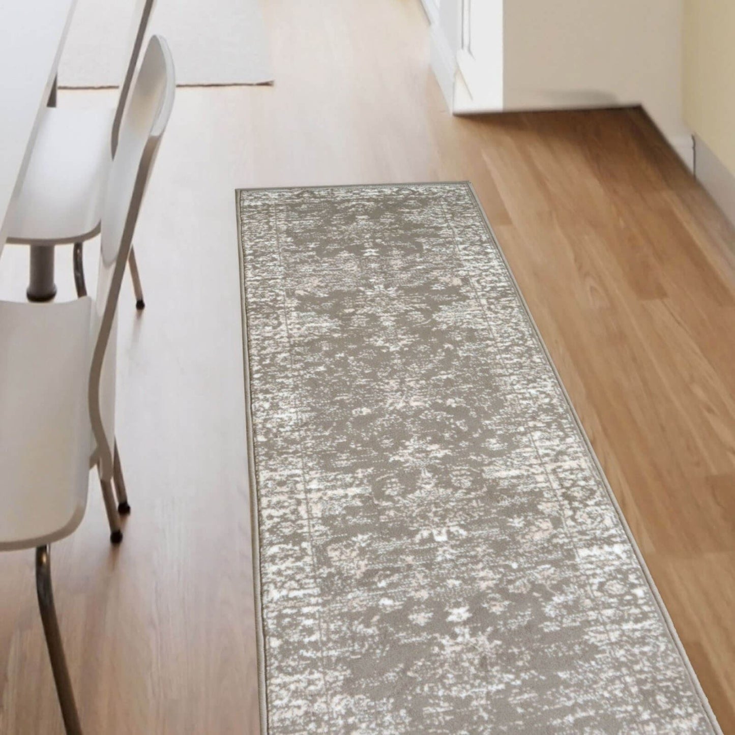 Maestro New Trad Natural Traditional Rug