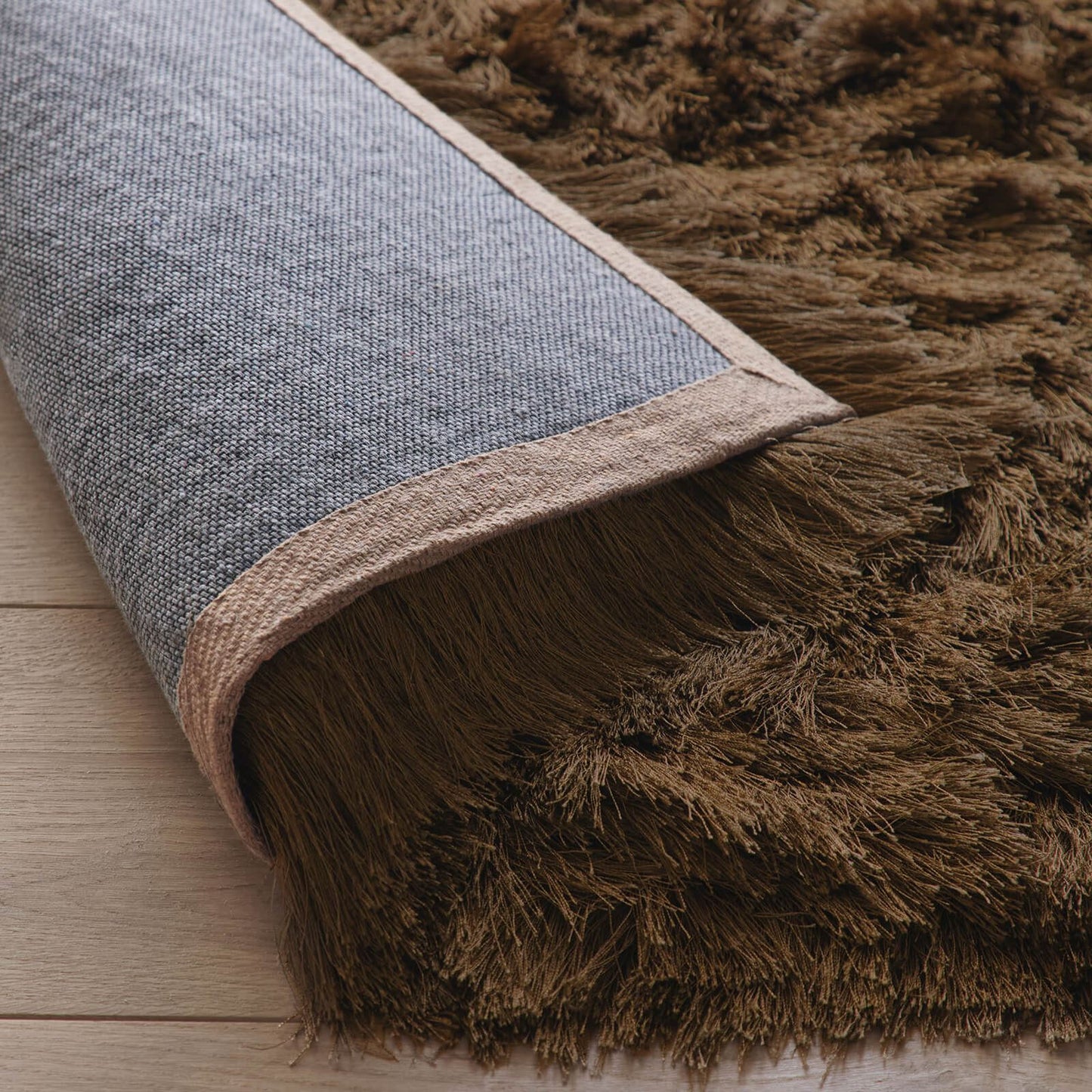 Origins Glamour Deluxe Mocha Rug