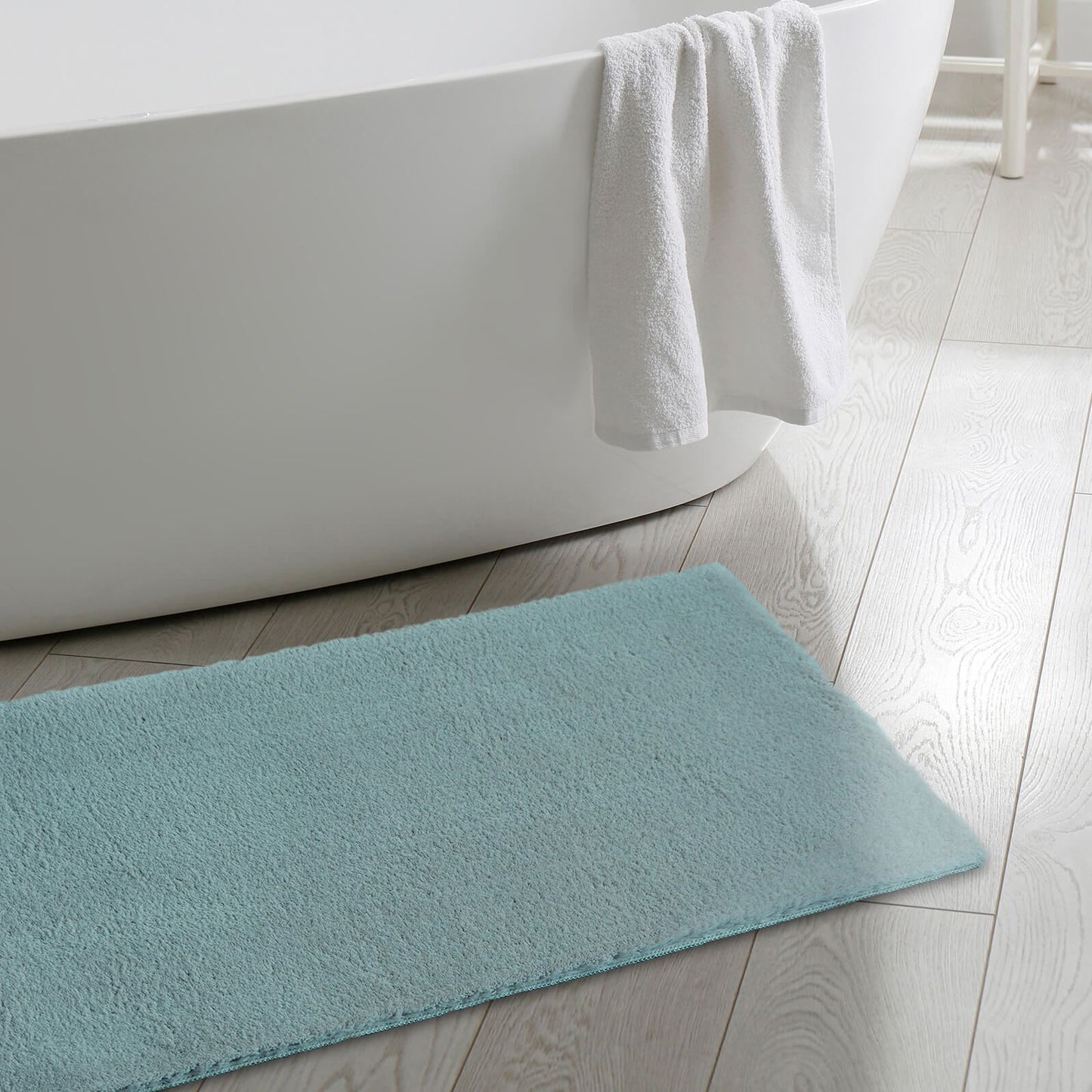 Royale Bathmat Blue Plain Rug - 050 X 070cm (1ft 6" x 3ft 0")