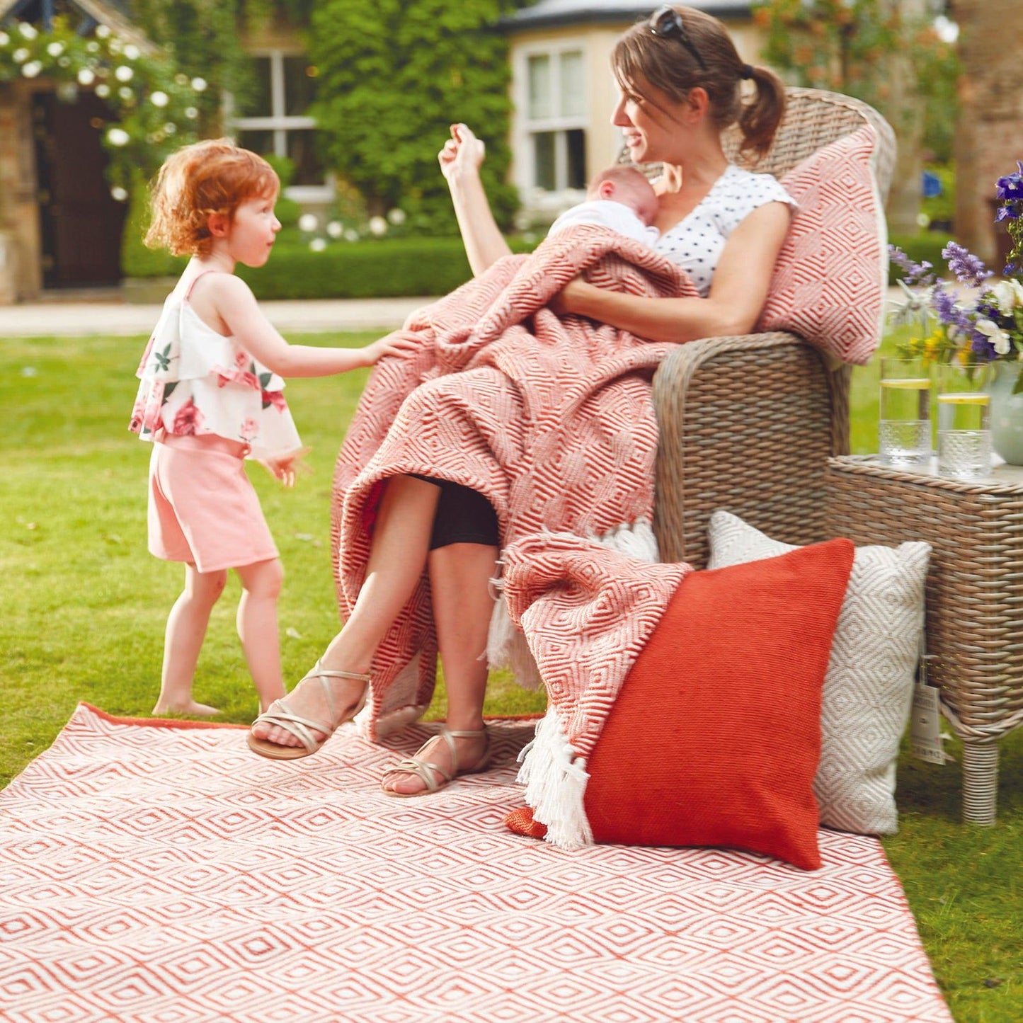 Hug Rug Woven Diamond Throw Rust 130X180 Rug