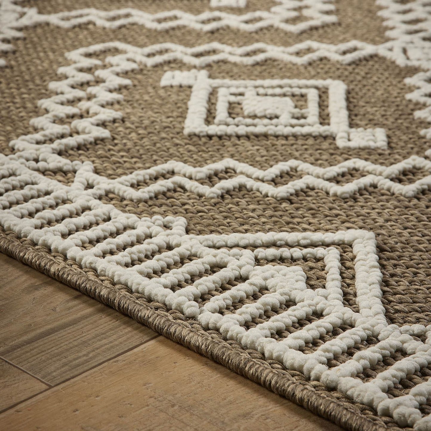 Origins Atlas Diamond Coffee Rug