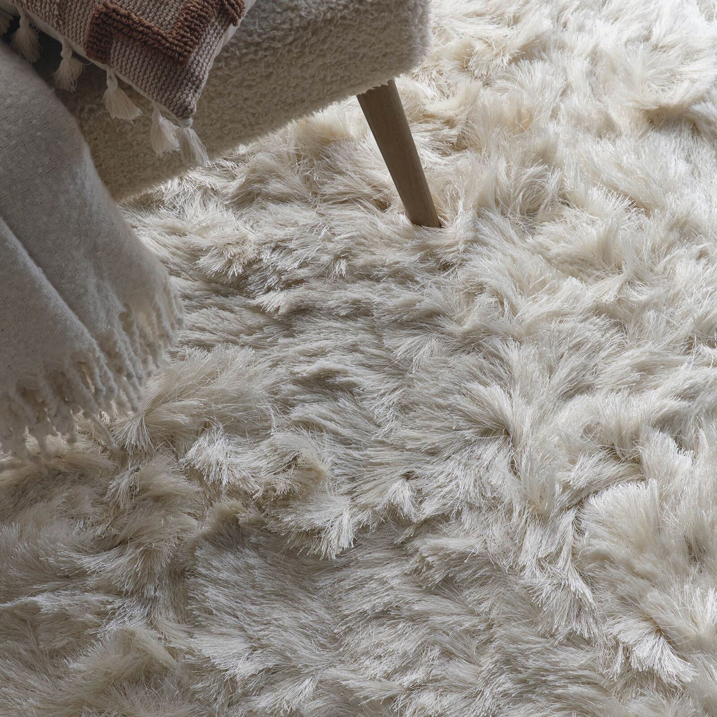 Origins Glamour Deluxe Ivory Rug