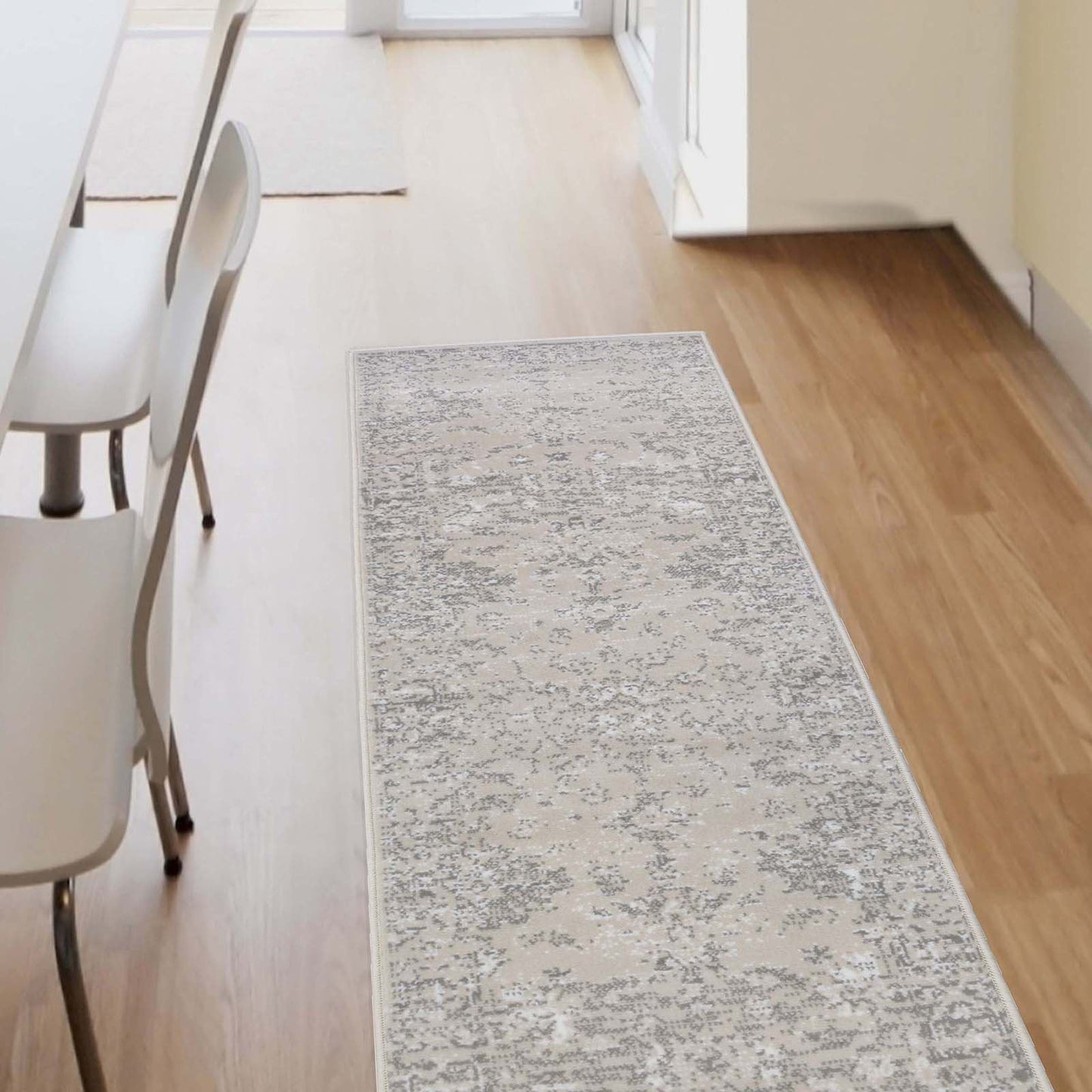 Maestro New Trad Cream Traditional Rug