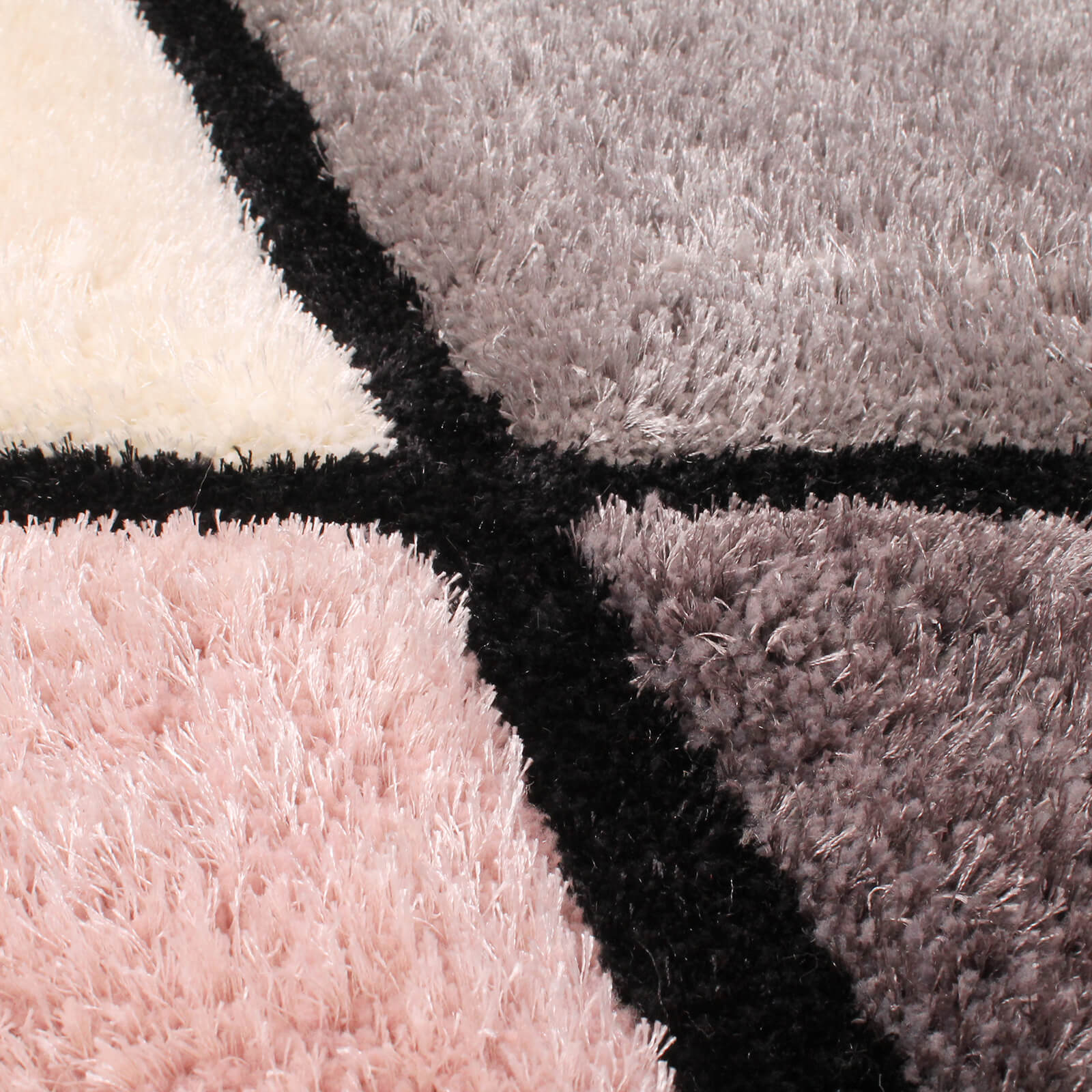 Ultimate Home Living 3D Carved Diamond Blush Rug