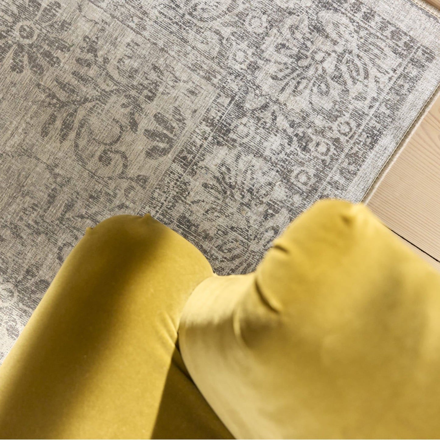 Hug Rug Eco-Washable Brocade Border Rug