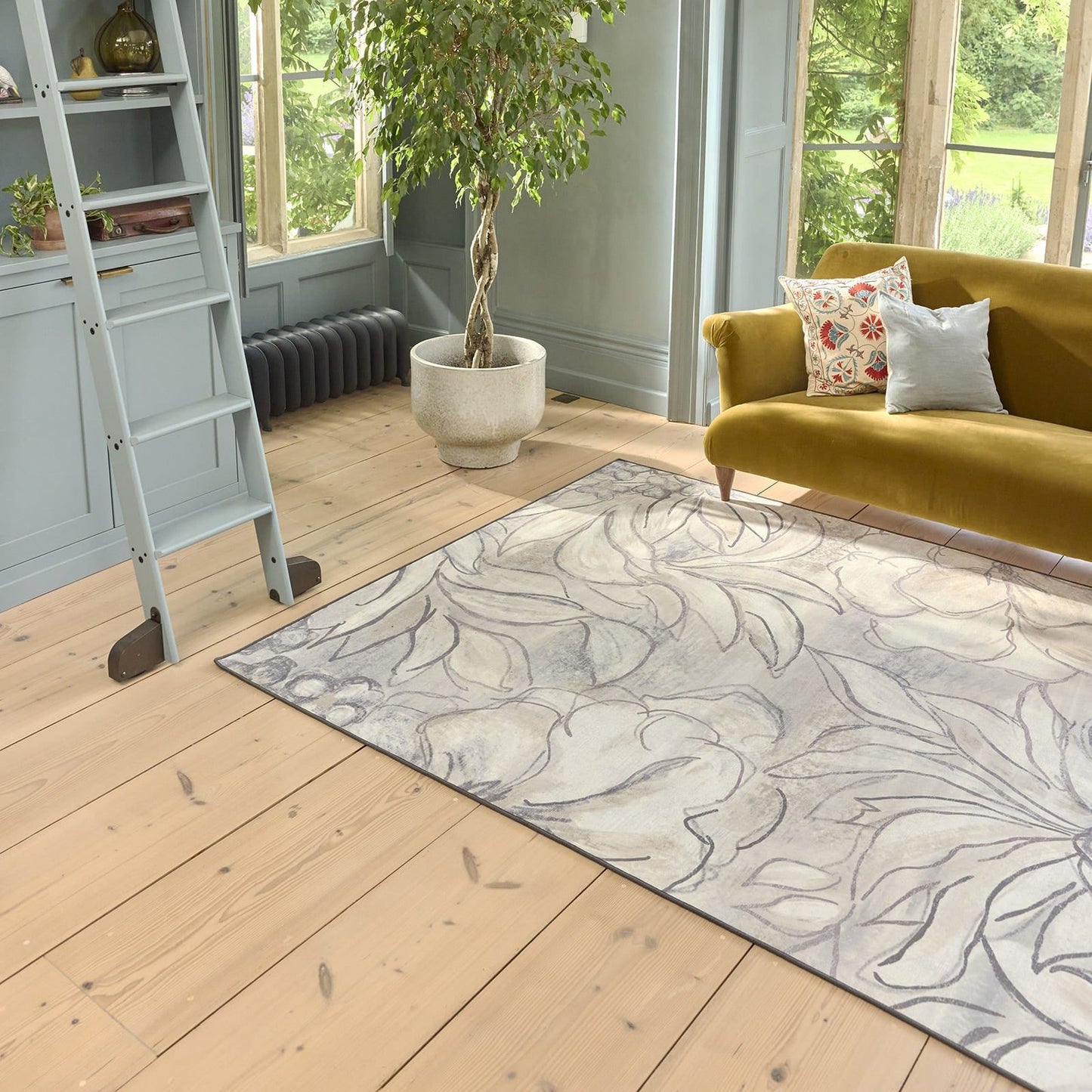 Hug Rug Eco-Washable Art Floral Rug