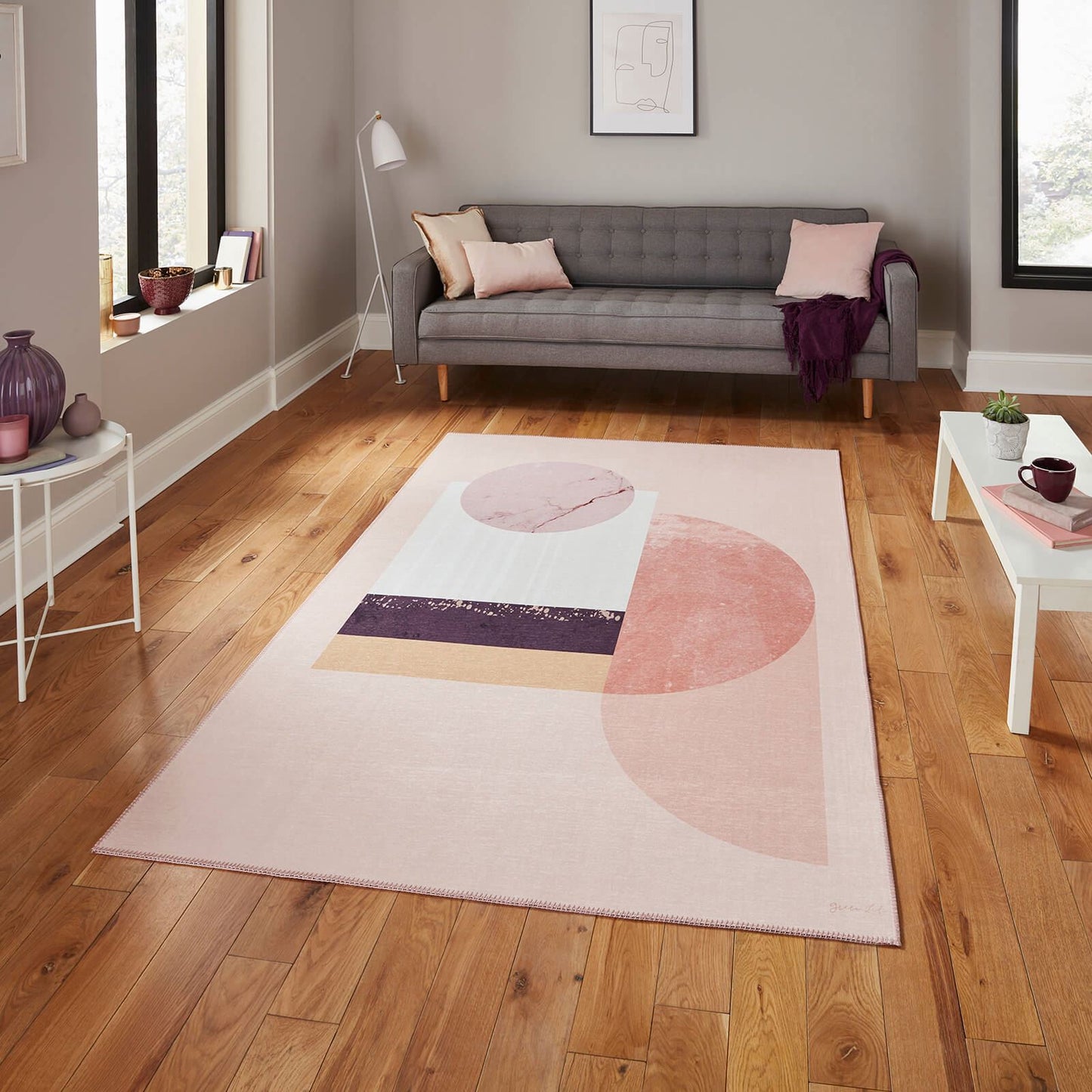 Michelle Collins OS0077 Rose Modern Rug