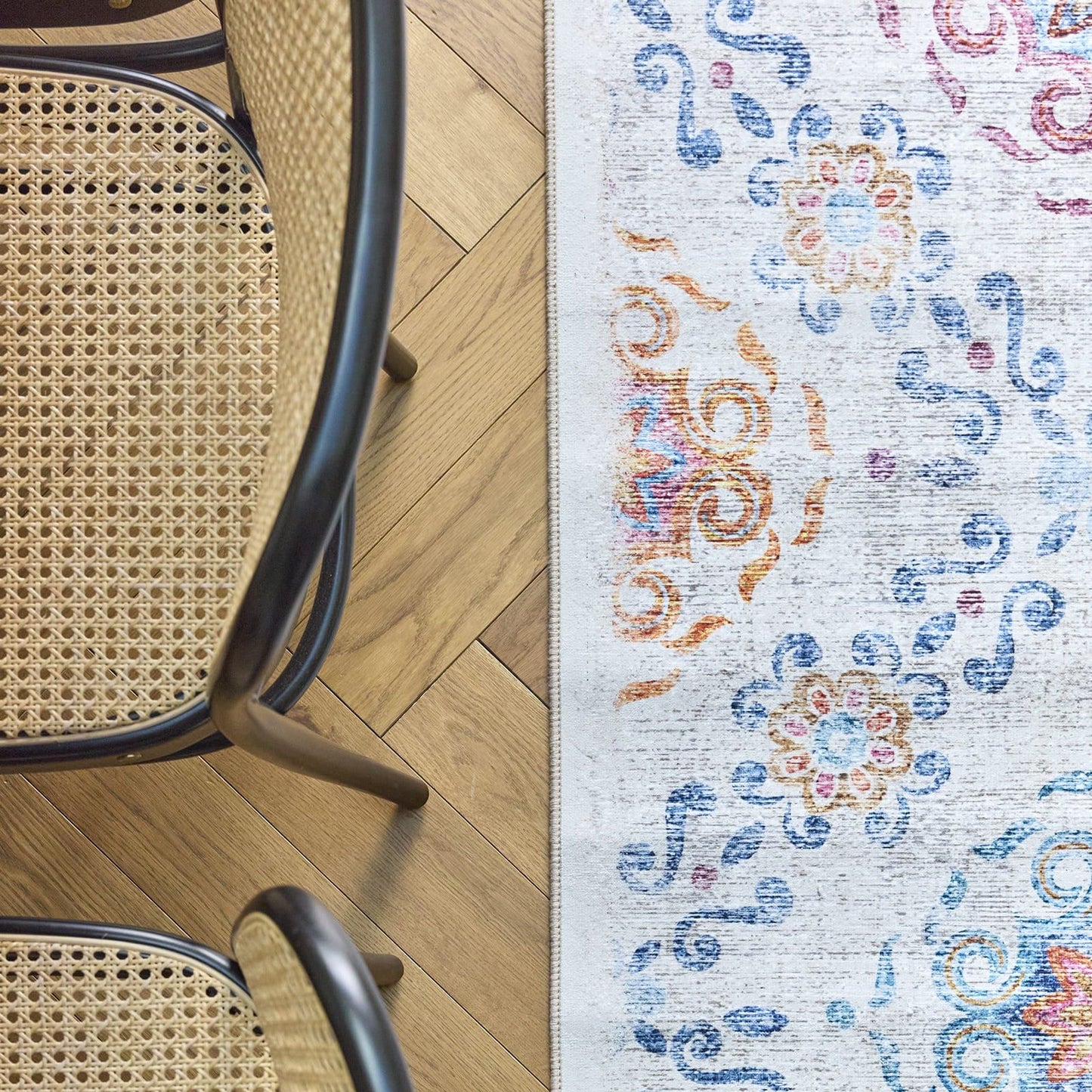 Hug Rug Eco-Washable Modern Damask Rug