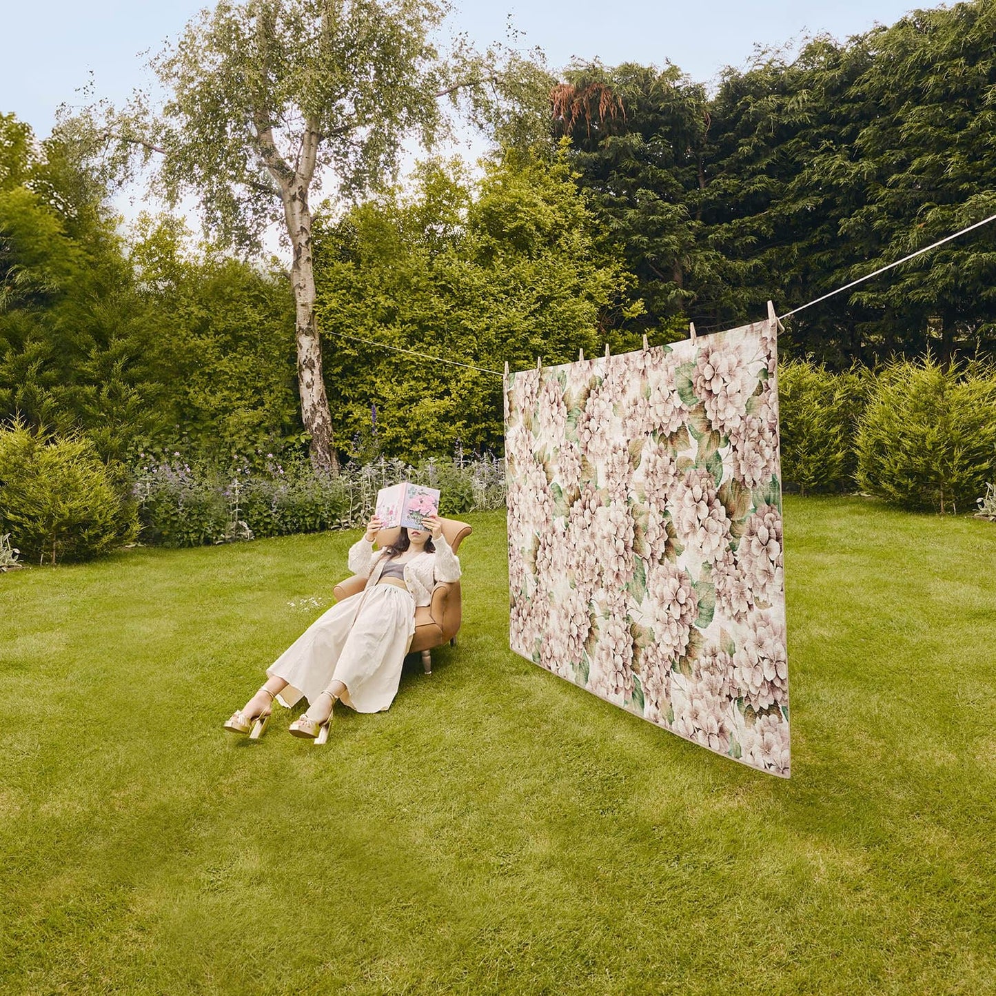 Hug Rug Eco-Washable Wild Hydrangea 75x220