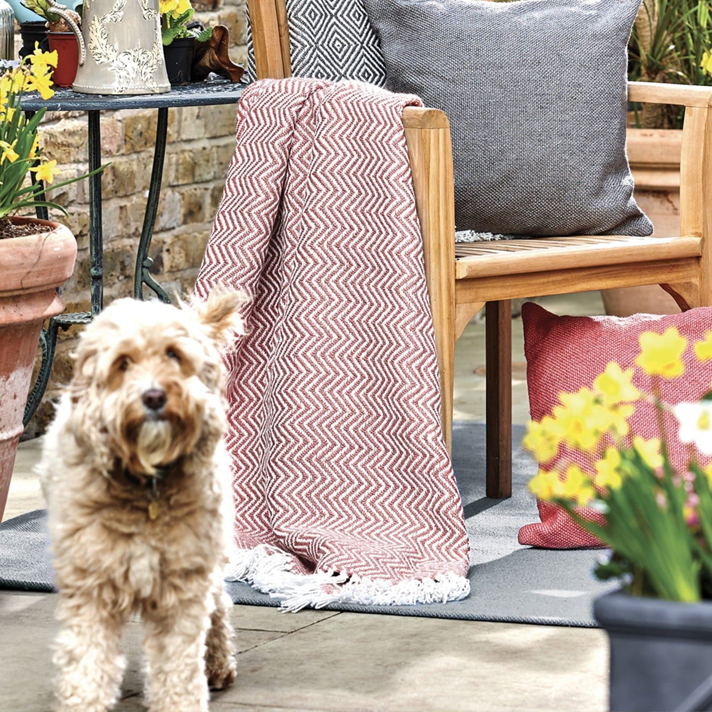 Hug Rug Woven Herringbone Throw Coral Pink 130X180 Rug