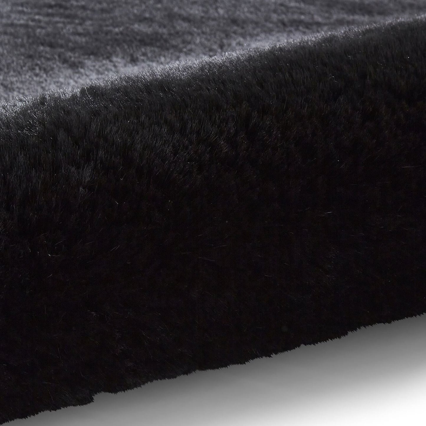 Super Teddy Black Shaggy Rug