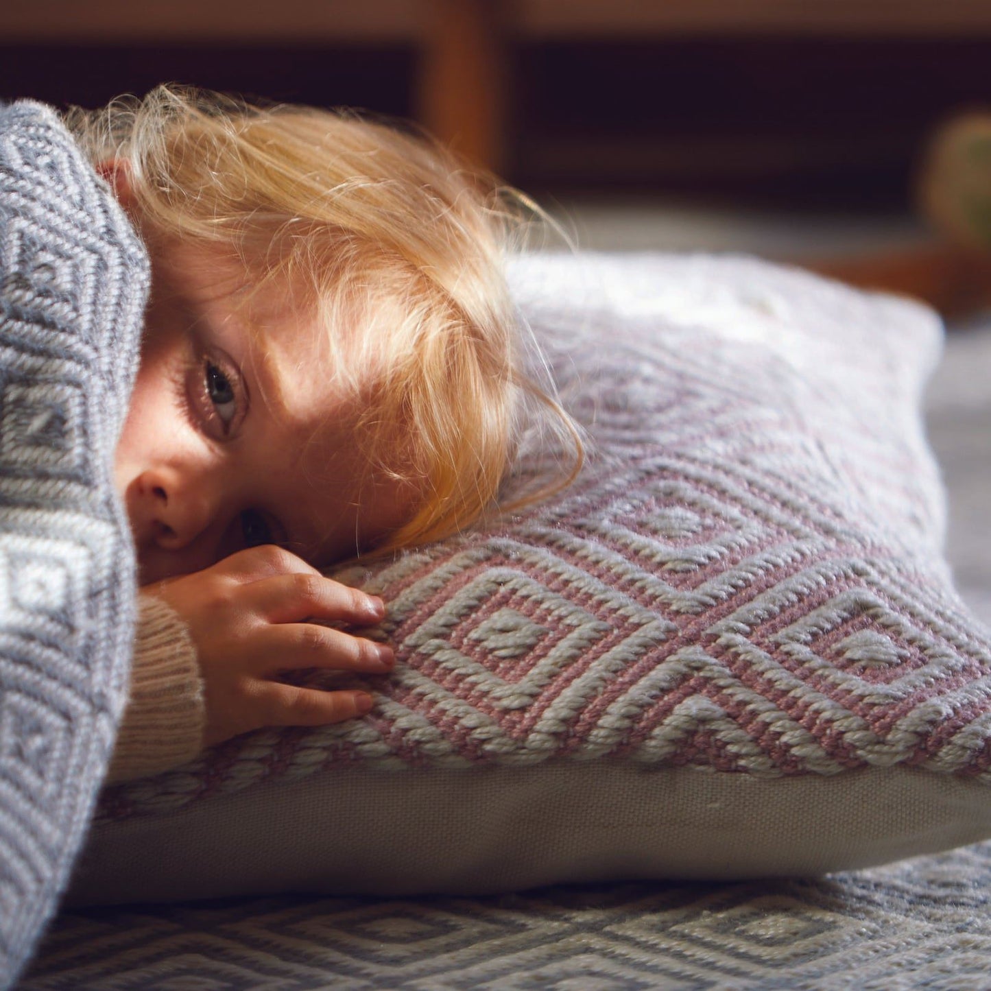 Hug Rug Woven Diamond Cushion Rose 45X45 Rug