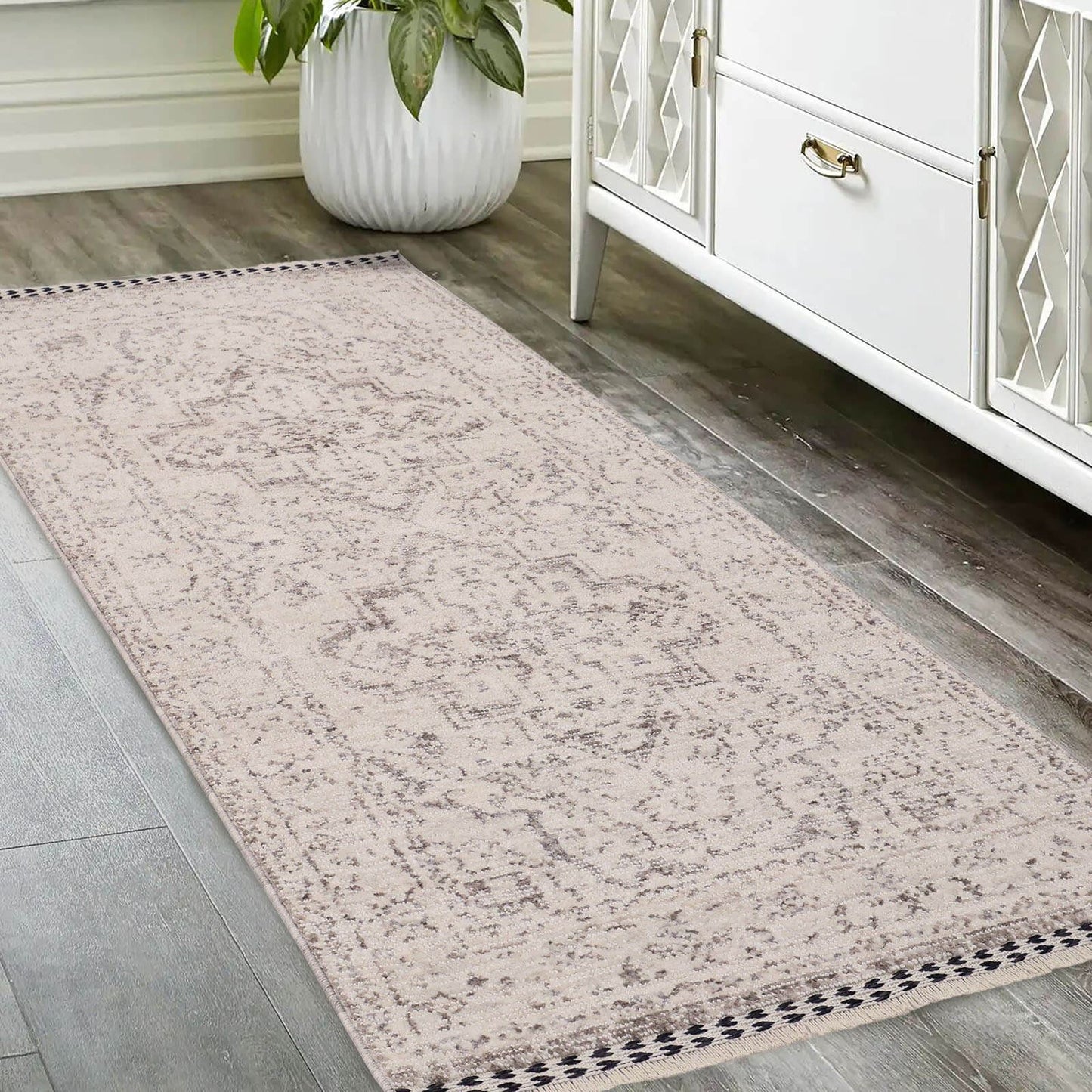 Mateo Traditional Grey Vintage Rug