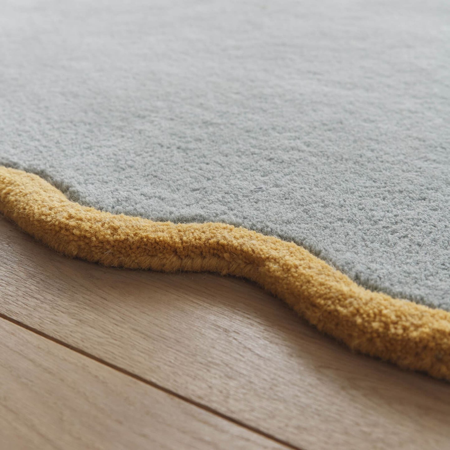 Origins Scalloped Elsie Duck Egg/Ochre Rug