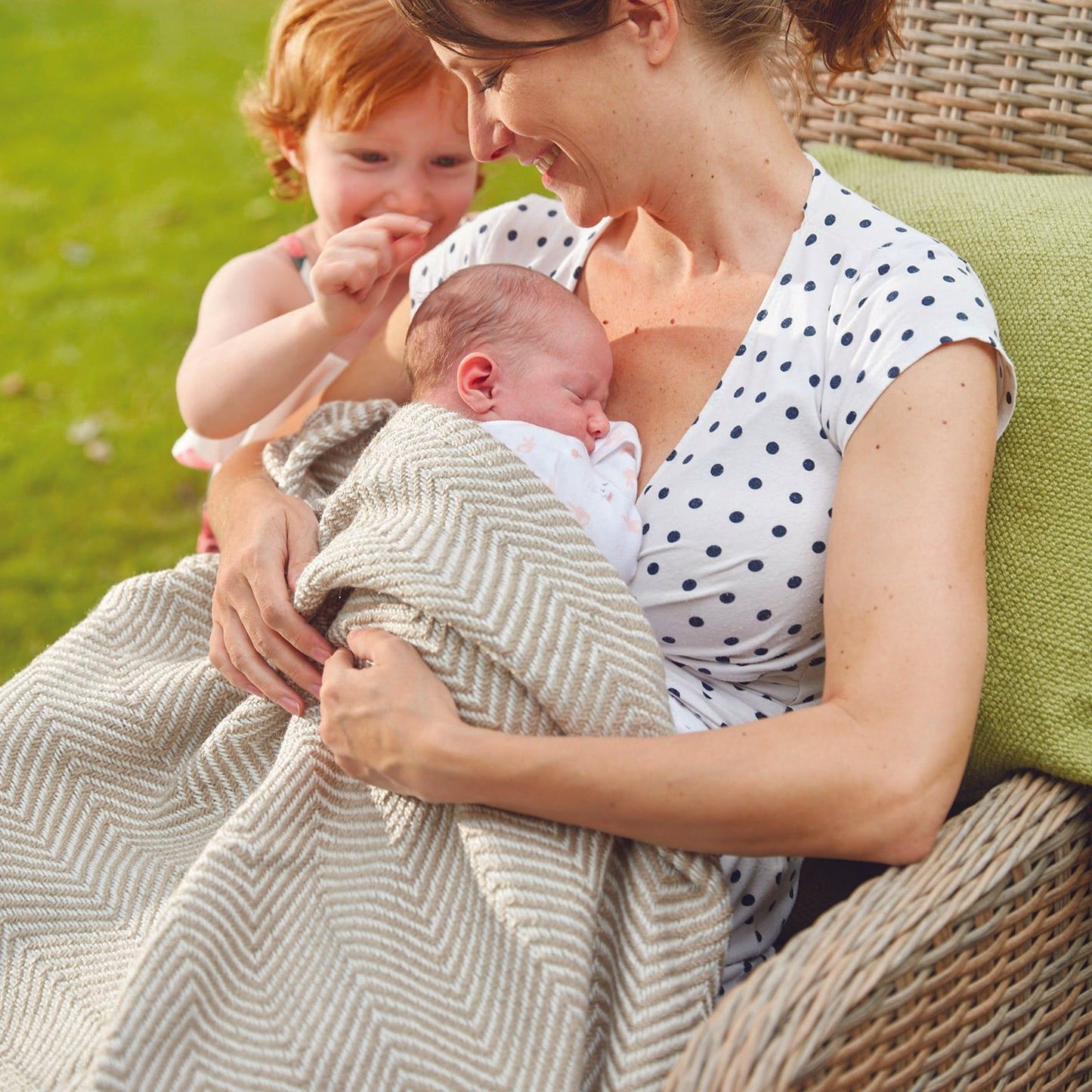 Hug Rug Woven Herringbone Throw Natural 130X180 Rug