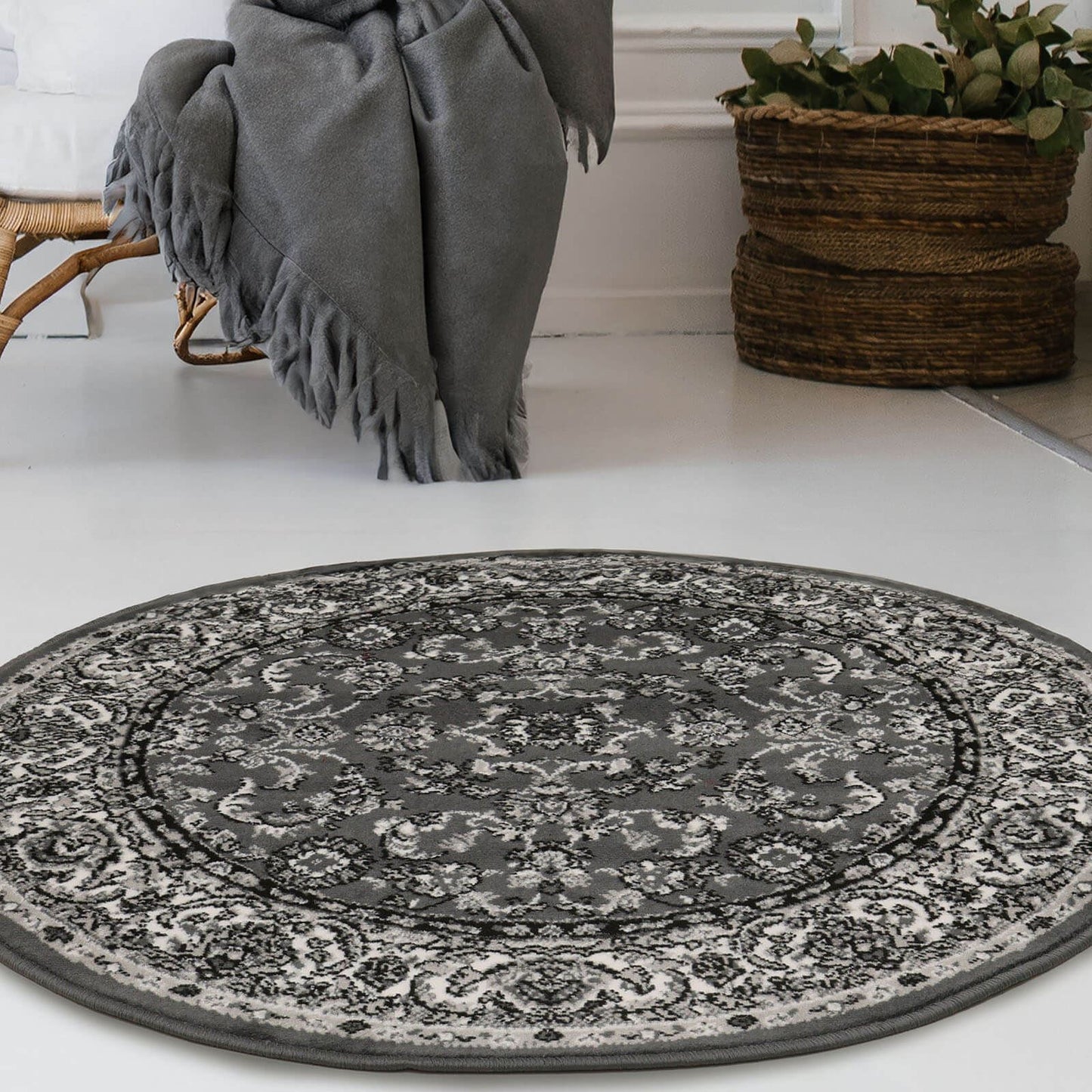 Maestro Beluchi Dark Grey Traditional Rug