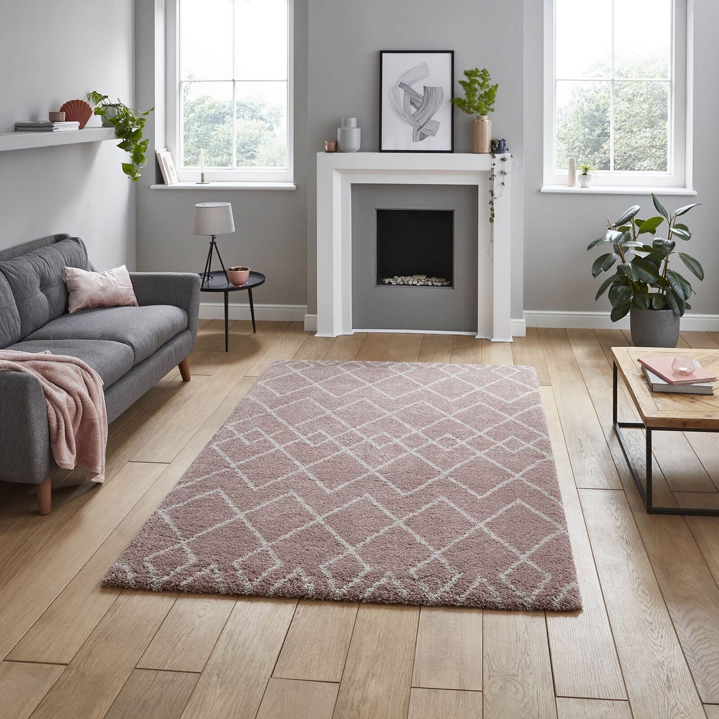 Royal Nomadic A638 Rose Modern Rug