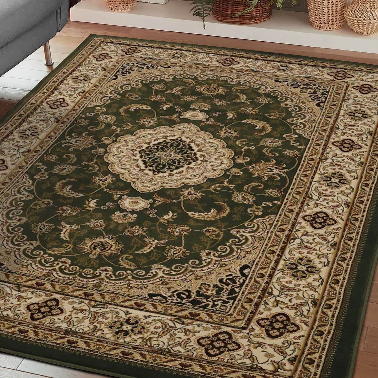Victoria Traditional Green Classical Rug