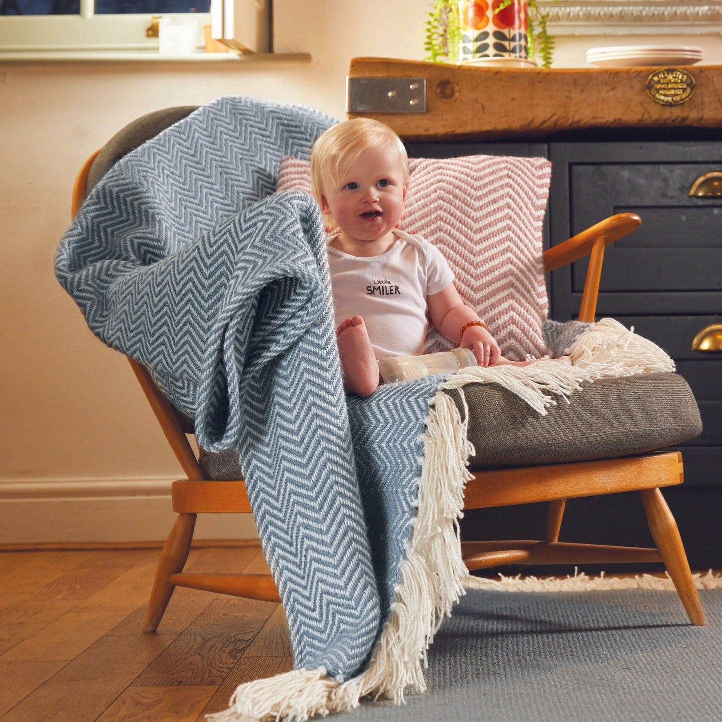 Hug Rug Woven Herringbone Throw Denim Blue 130X180 Rug