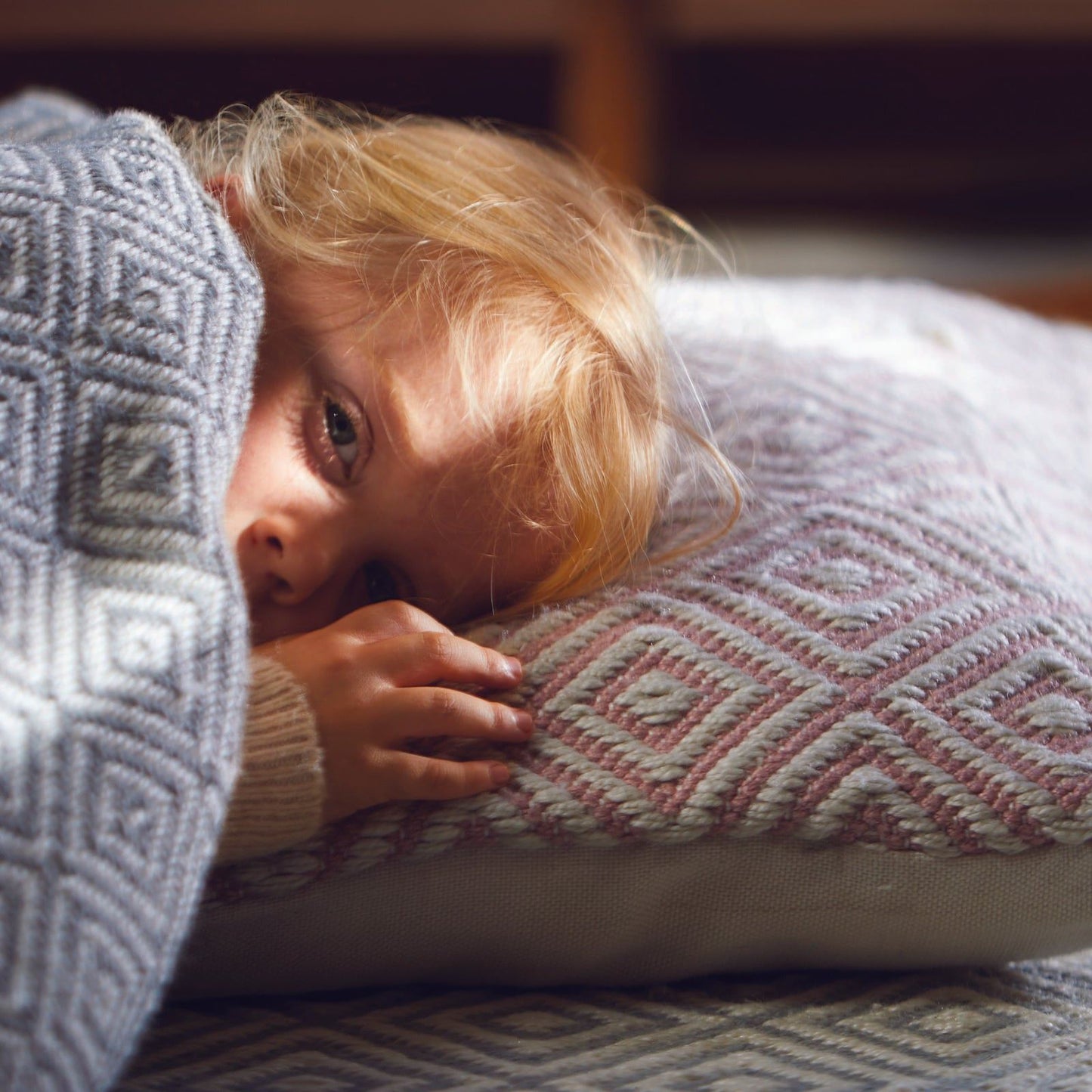 Hug Rug Woven Diamond Throw Denim Blue 130X180 Rug