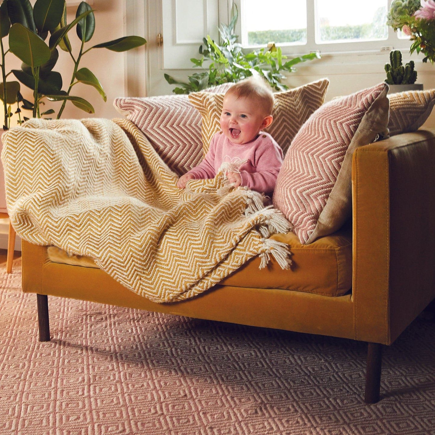 Hug Rug Woven Herringbone Throw Gold 130X180 Rug