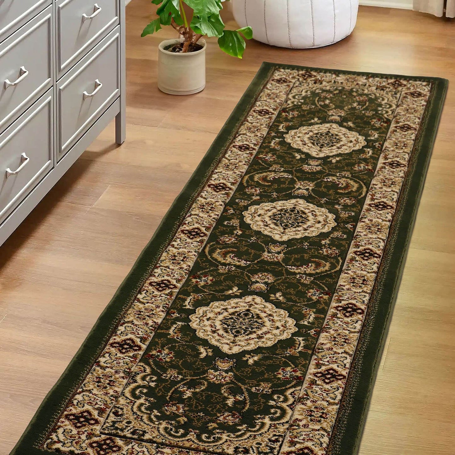 Victoria Traditional Green Classical Rug