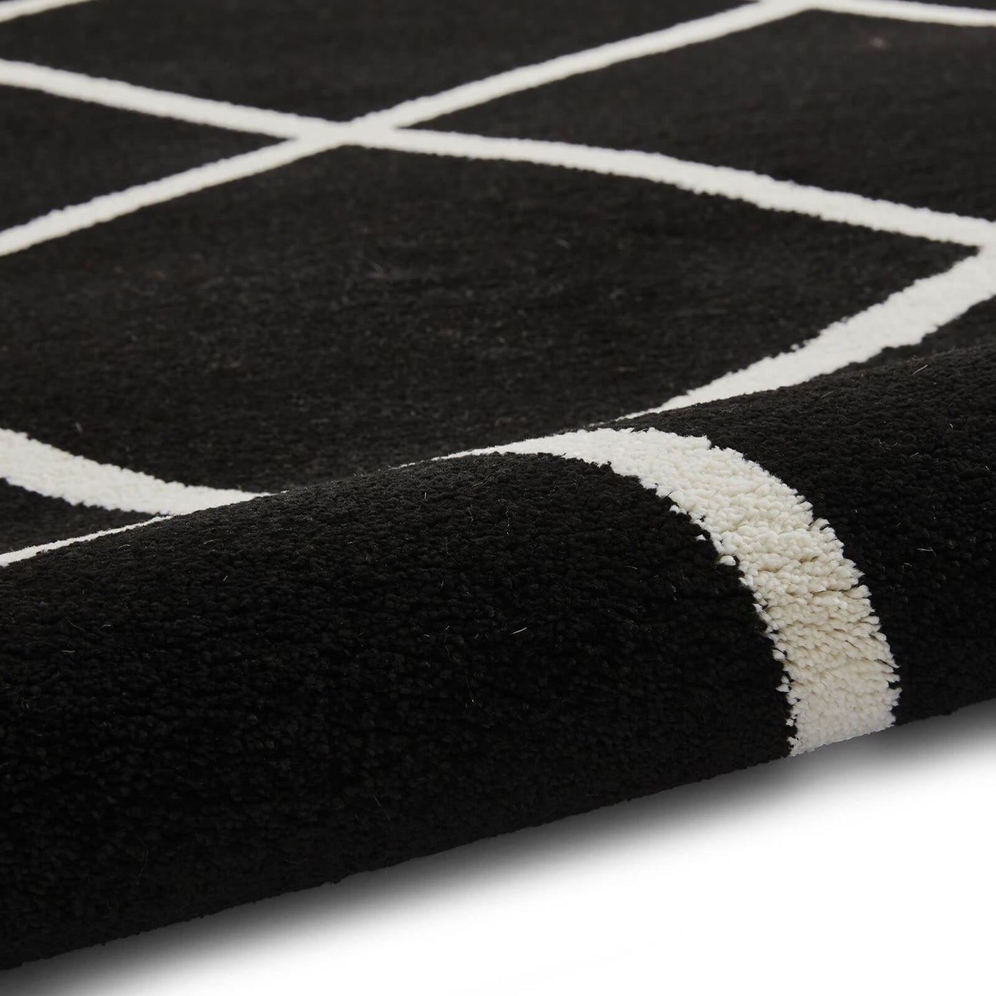 Brooklyn BRK35 (24371) Black/White Modern Rug