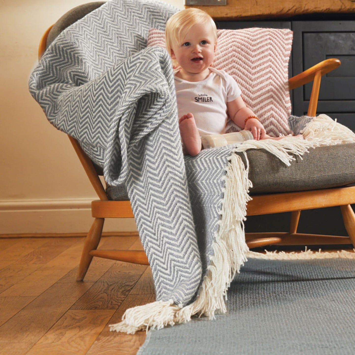 Hug Rug Woven Herringbone Throw Sky Grey 130X180 Rug