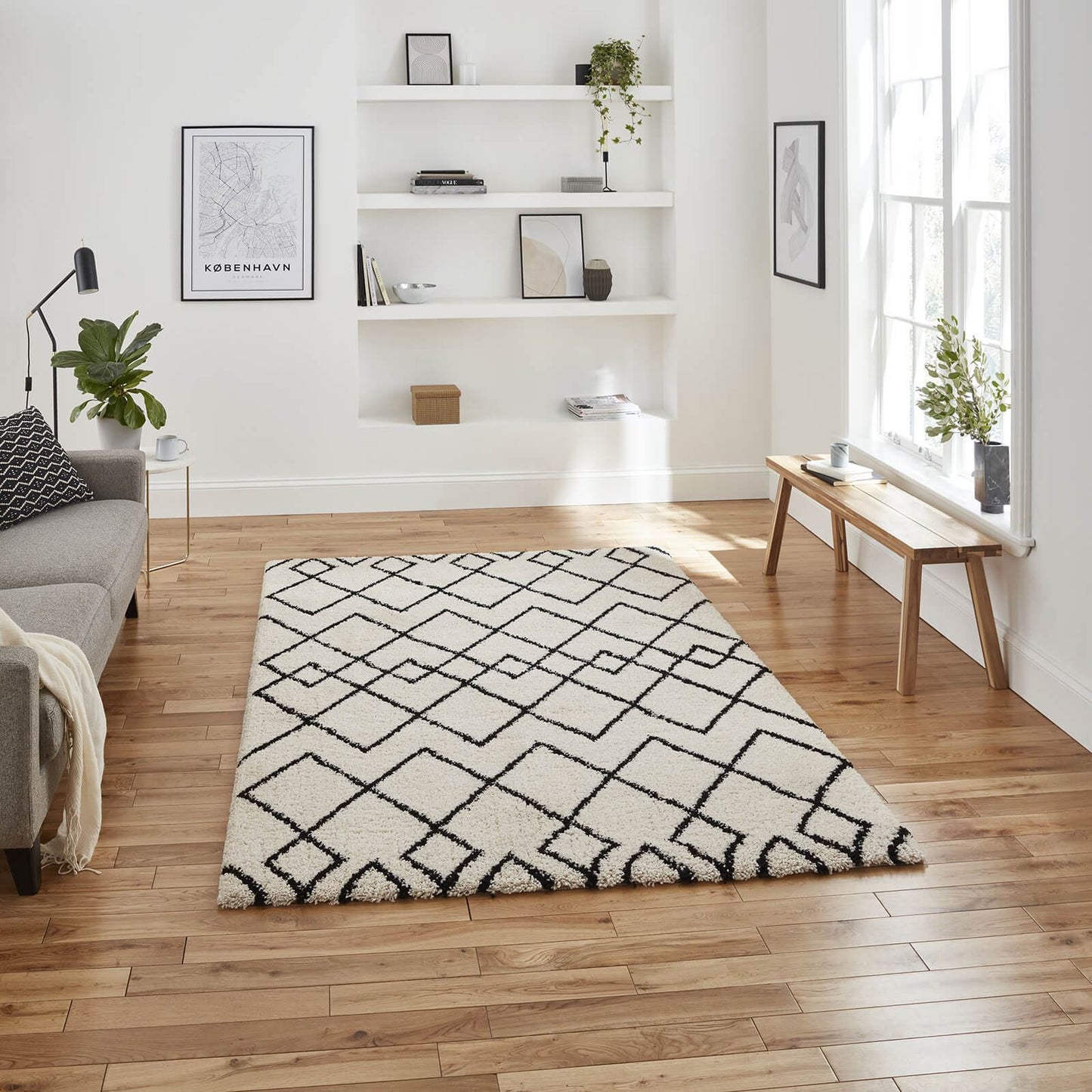 Royal Nomadic A638 White/Black Modern Rug