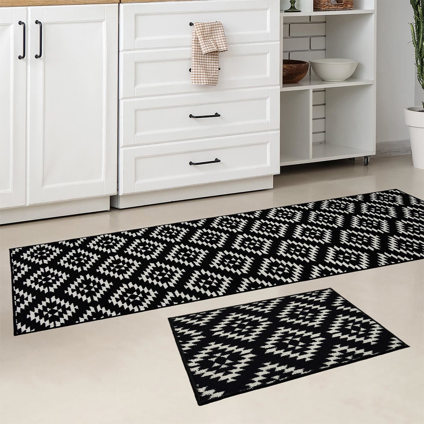 Deco Aztec Black Geometric Rug