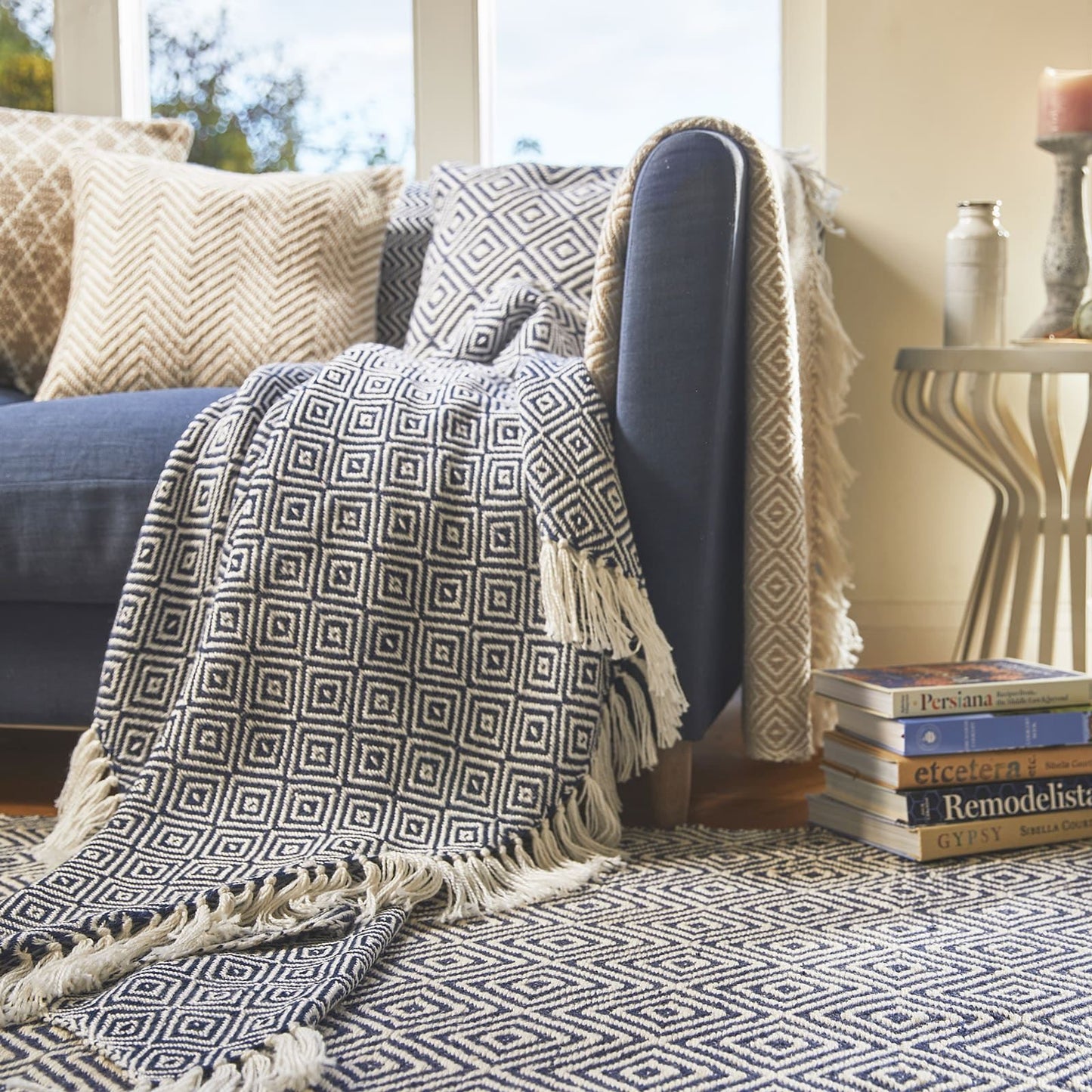 Hug Rug Woven Diamond Throw Navy 130X180 Rug