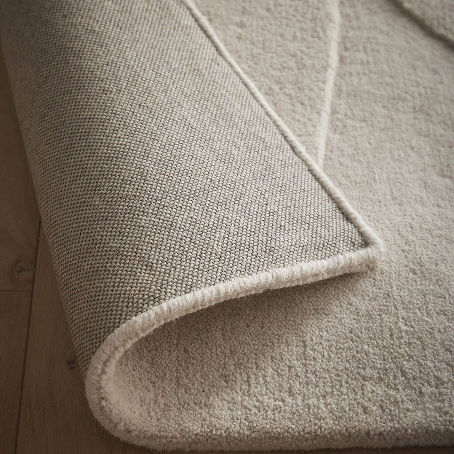 Origins Sculptured Pebble Oatmeal Rug