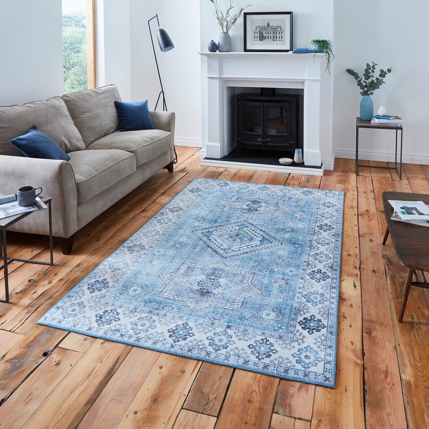 Think Rugs Topaz G4705 Light Blue Rug