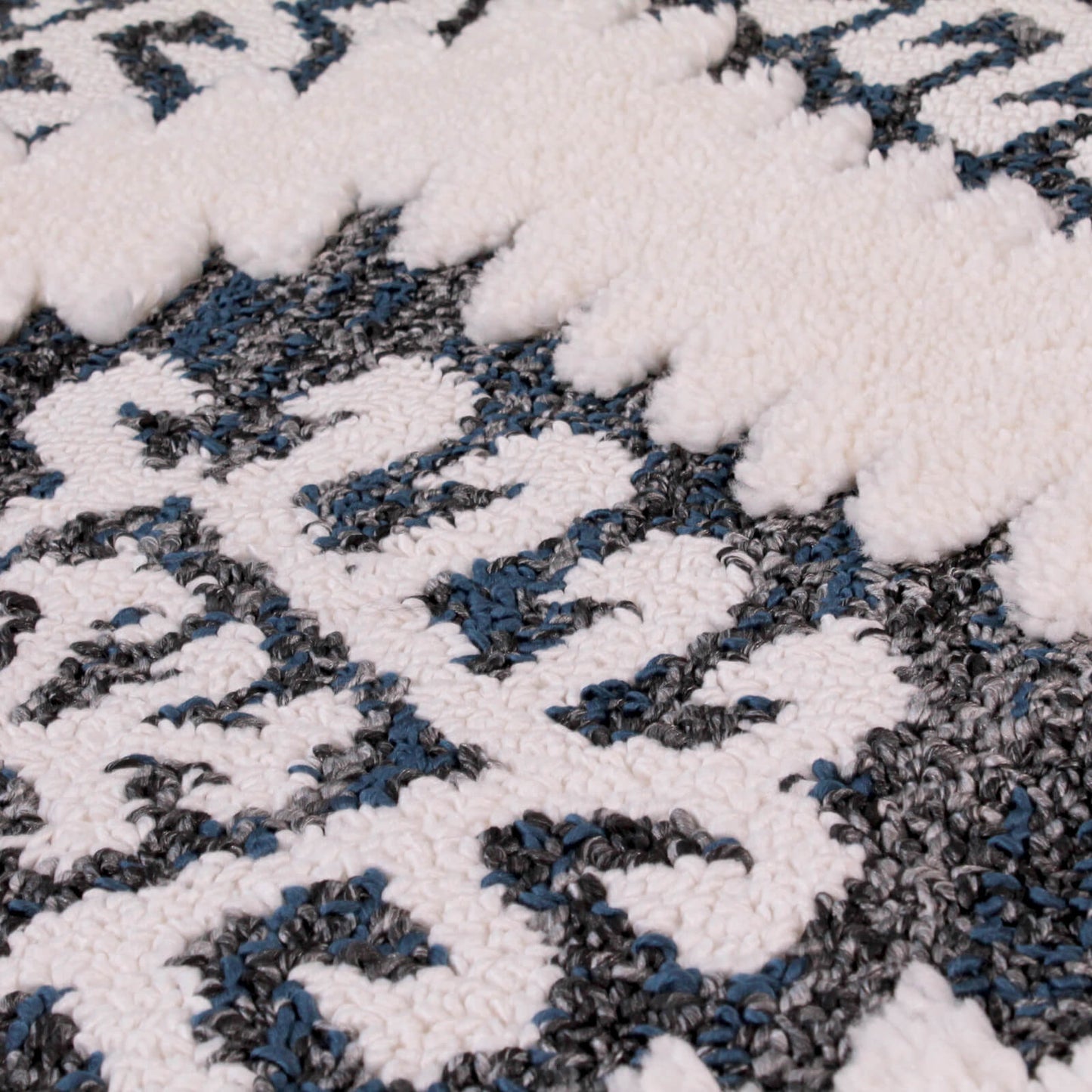 Handmade Carpets Skandi Malmo Anthracite White Rug