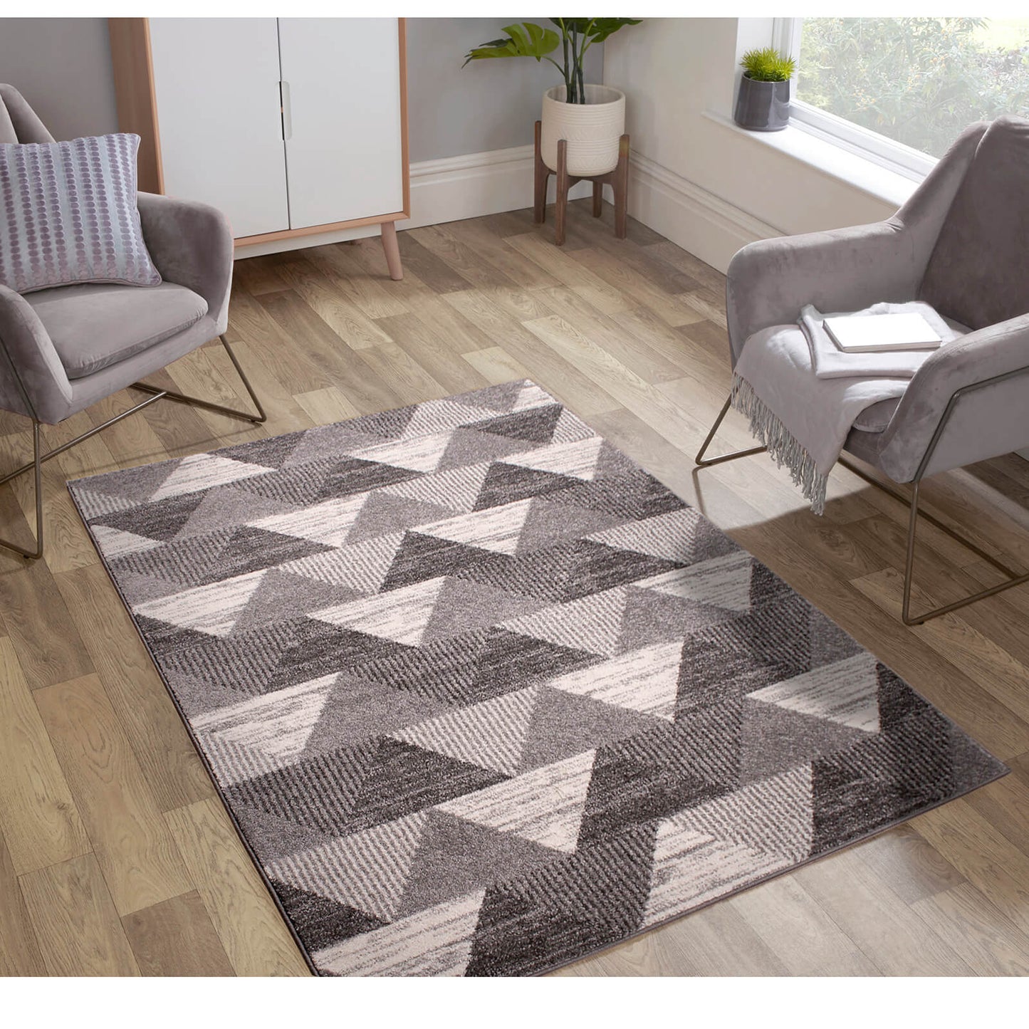 Spirit Triangle Grey and Silver Modern Rugs
